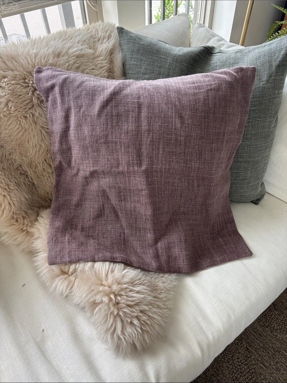 Pottery Barn Belgian Linen Accent Pillow Cover with Zipper-24” Mulberry color